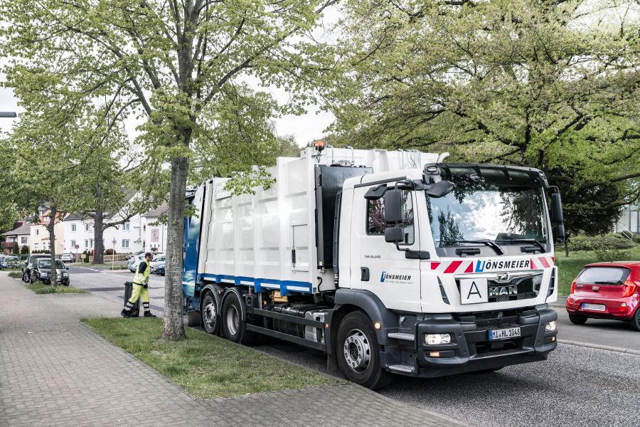  MAN TGM 26.340 6x2-4 BL Zoeller Mullwagen 2018 года  (фото 6 из 8)